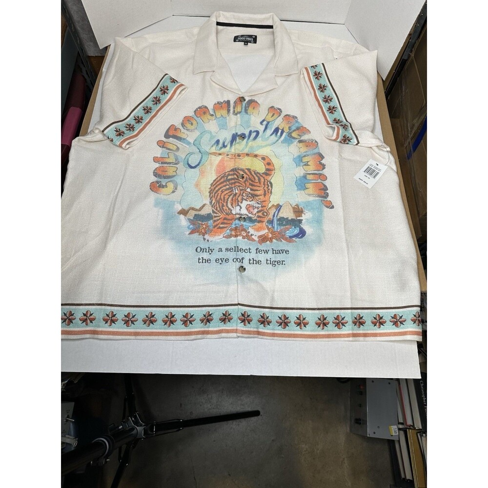 New Good Vibes Mens 5XL California Dreamin Eye of the Tiger Button Up Camp Shirt